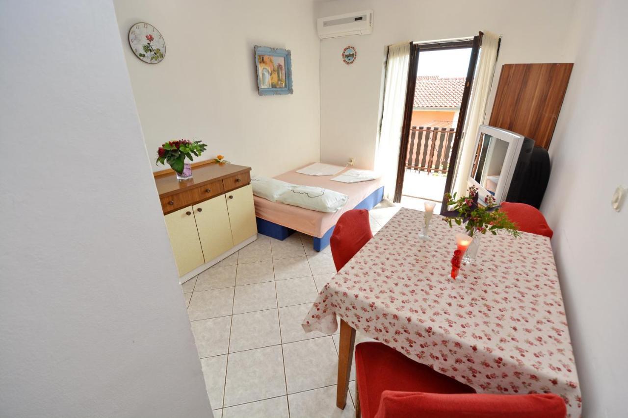 Apartmani Irena Ciovo โตรกีร์ ภายนอก รูปภาพ