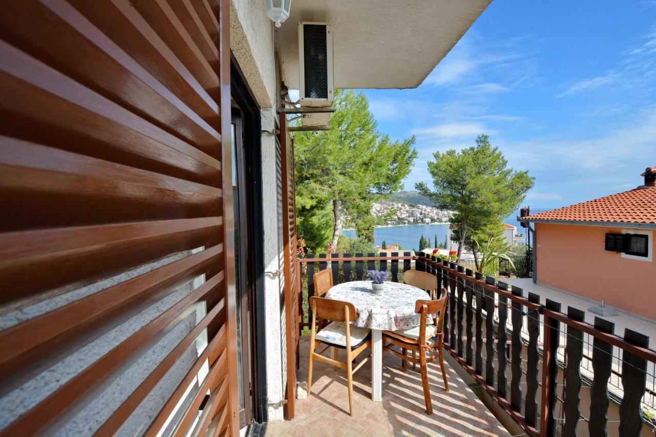 Apartmani Irena Ciovo โตรกีร์ ภายนอก รูปภาพ