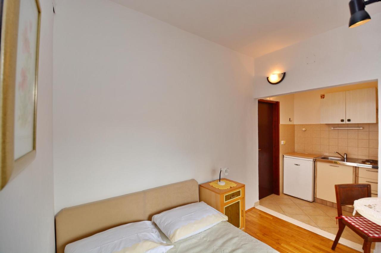 Apartmani Irena Ciovo โตรกีร์ ภายนอก รูปภาพ