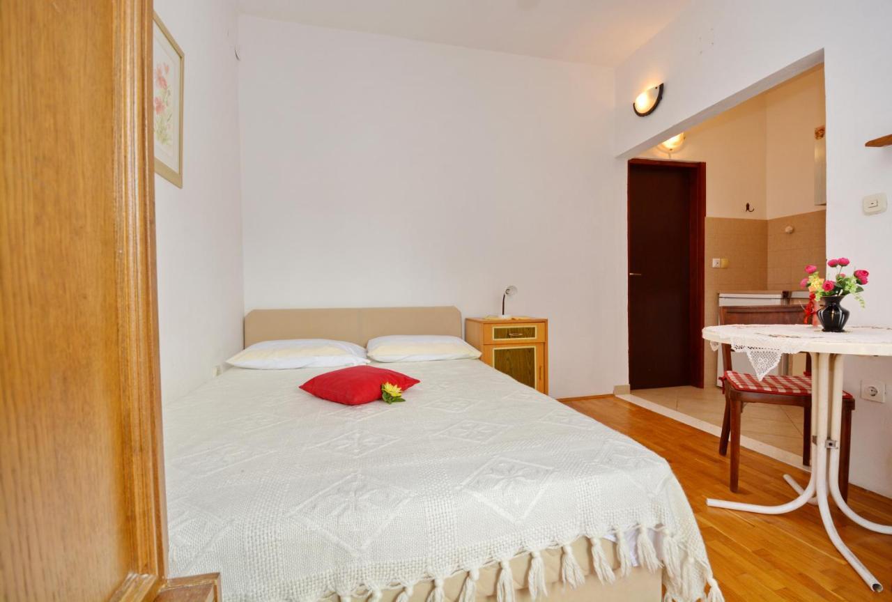 Apartmani Irena Ciovo โตรกีร์ ภายนอก รูปภาพ