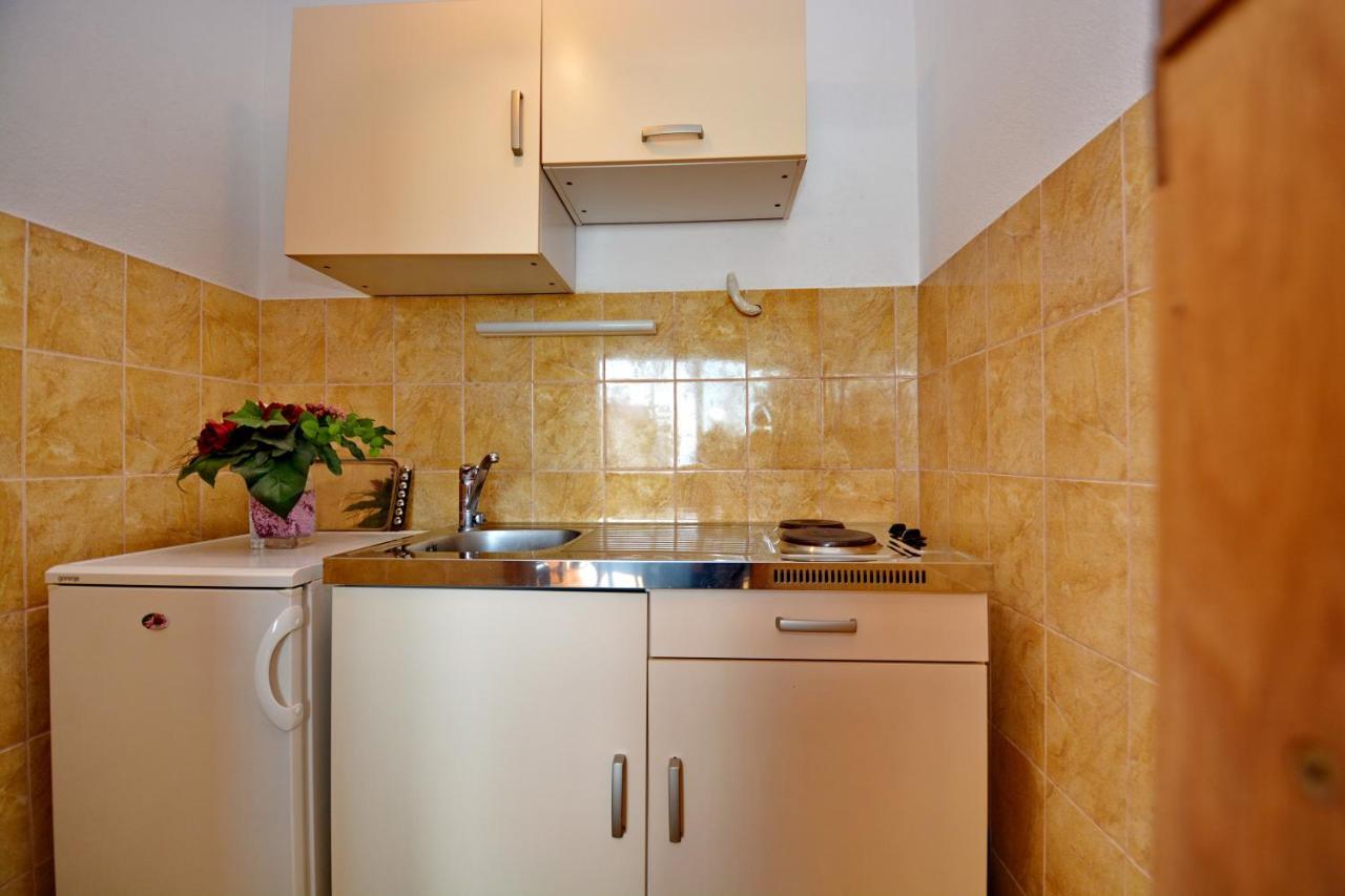 Apartmani Irena Ciovo โตรกีร์ ภายนอก รูปภาพ